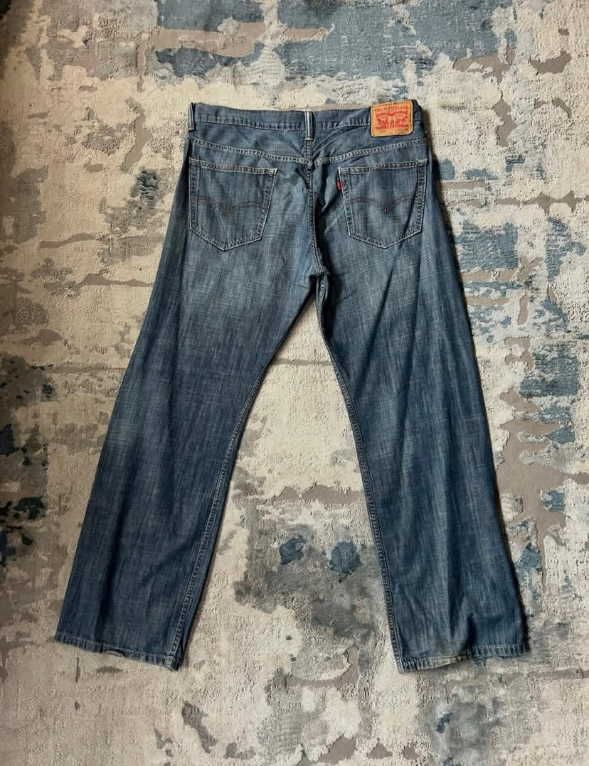 Levi’s 569 Jeans