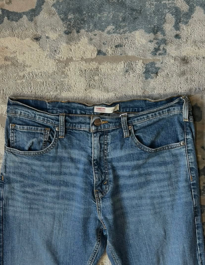 Levi’s Signature Jeans