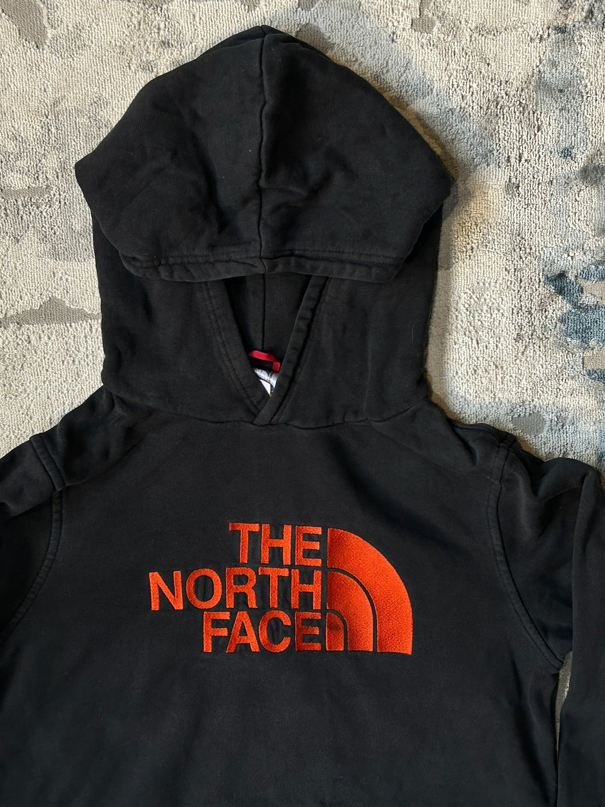 Black north face hoodie