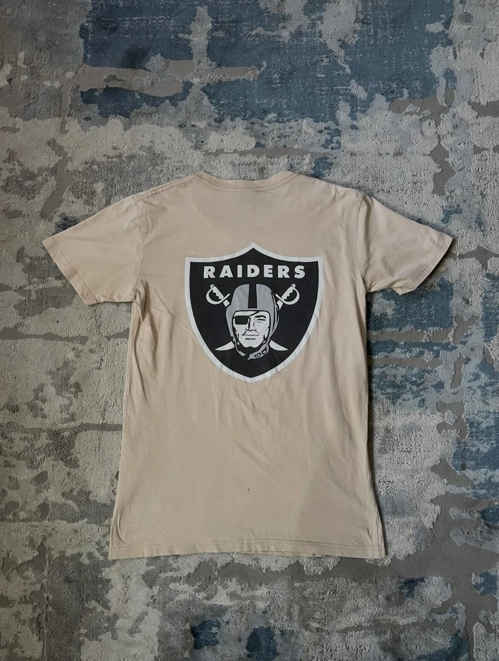 Raiders t-shirt