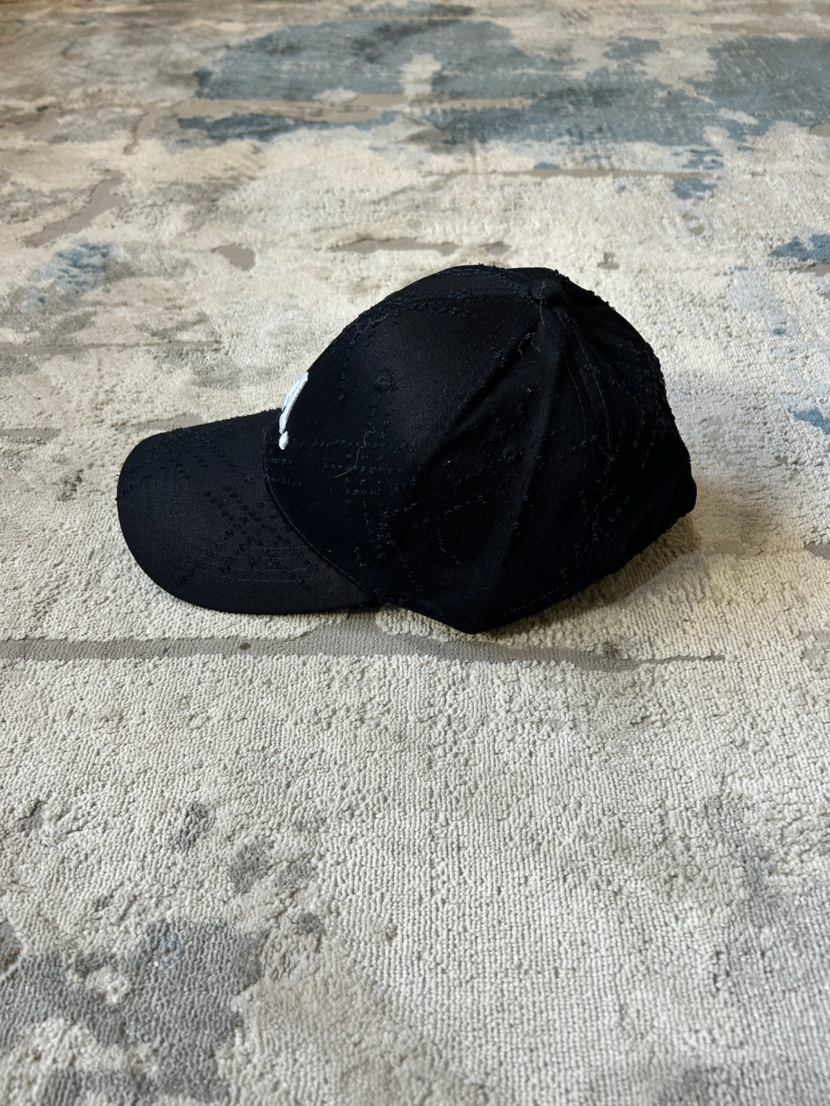 Black baseball cap