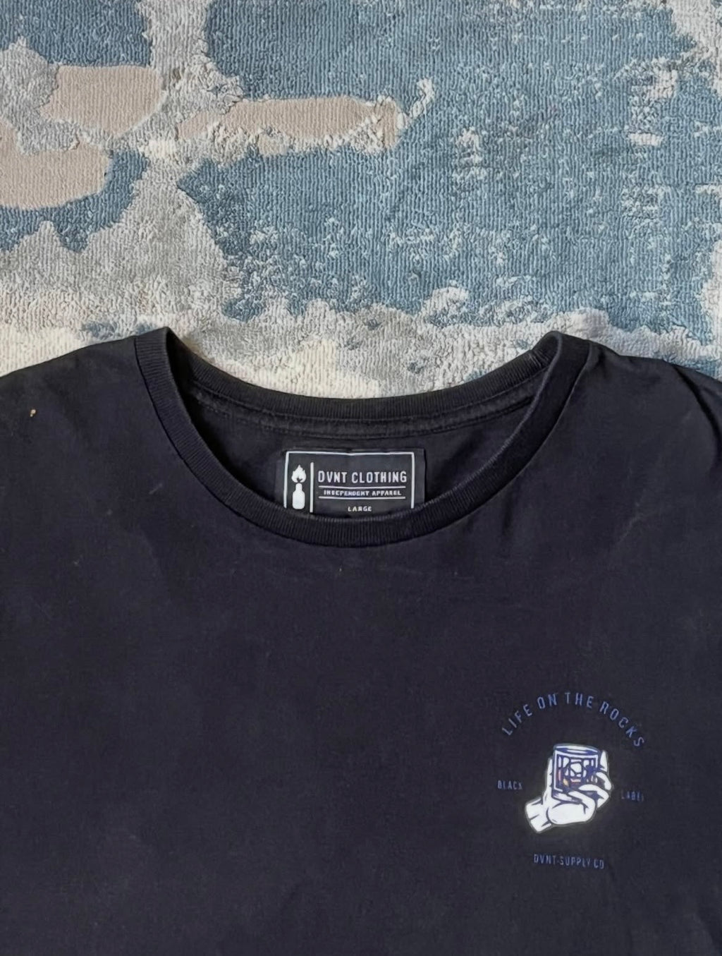 DVNT graphic t- shirt