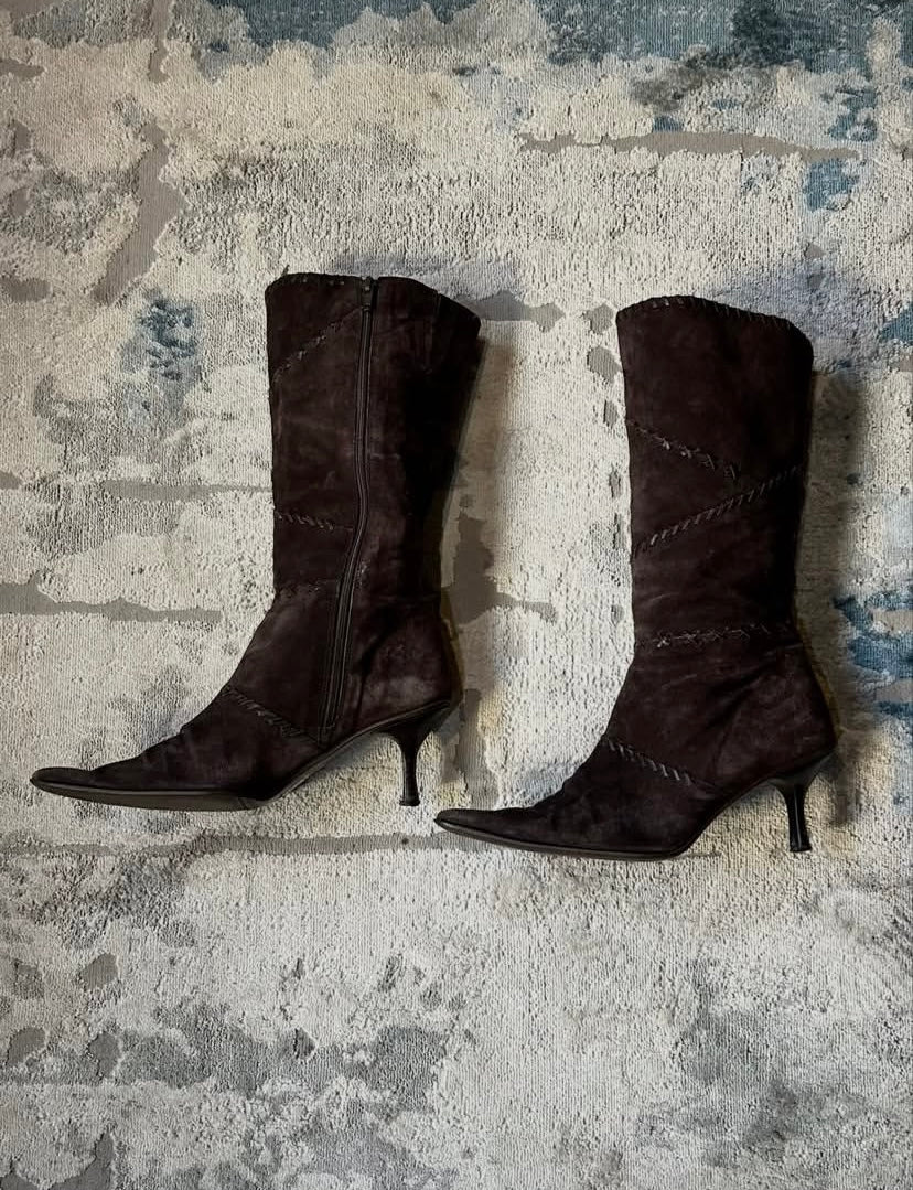 Brown Italian suede boot heel