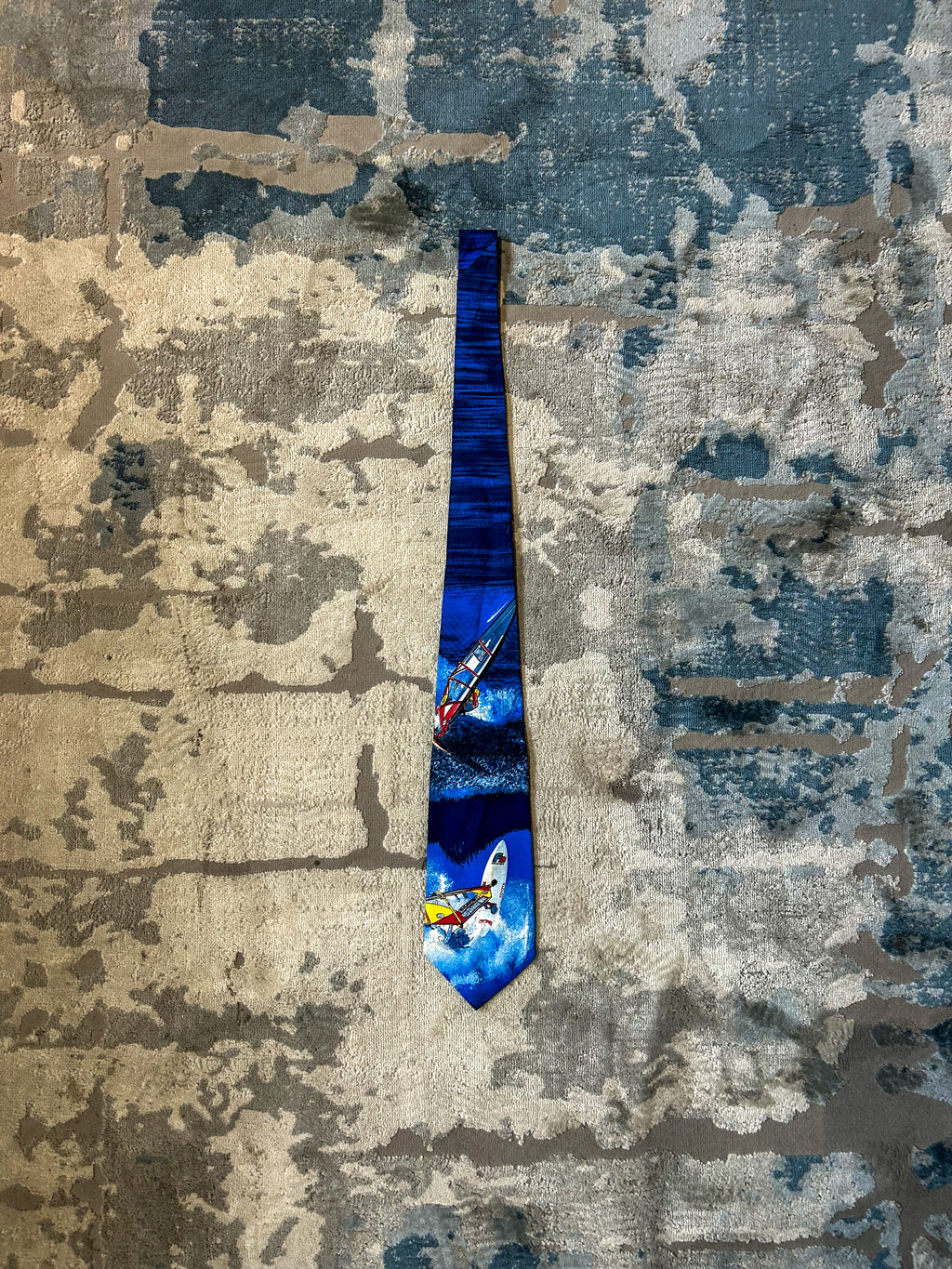 Toyota surfing tie