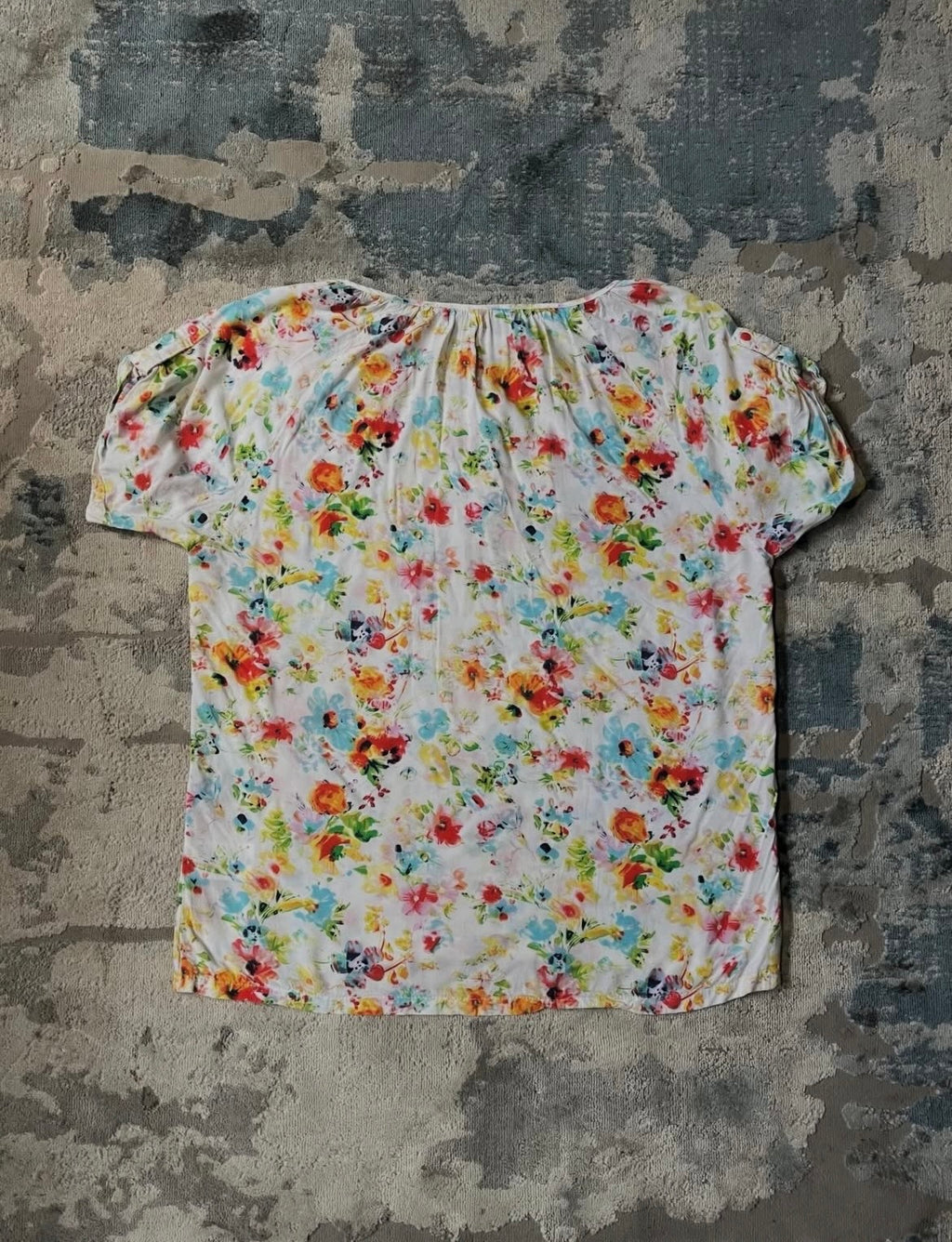 Floral print blouse