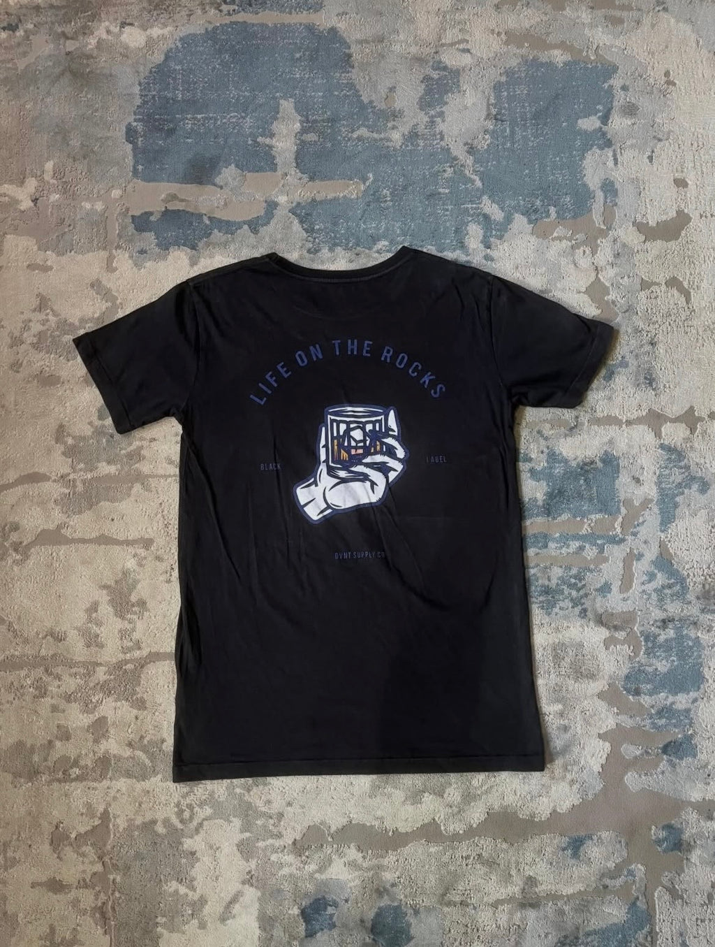 DVNT graphic t- shirt