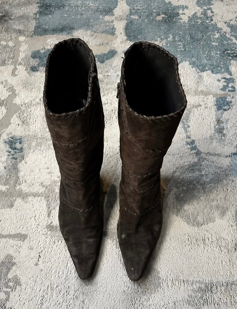 Brown Italian suede boot heel